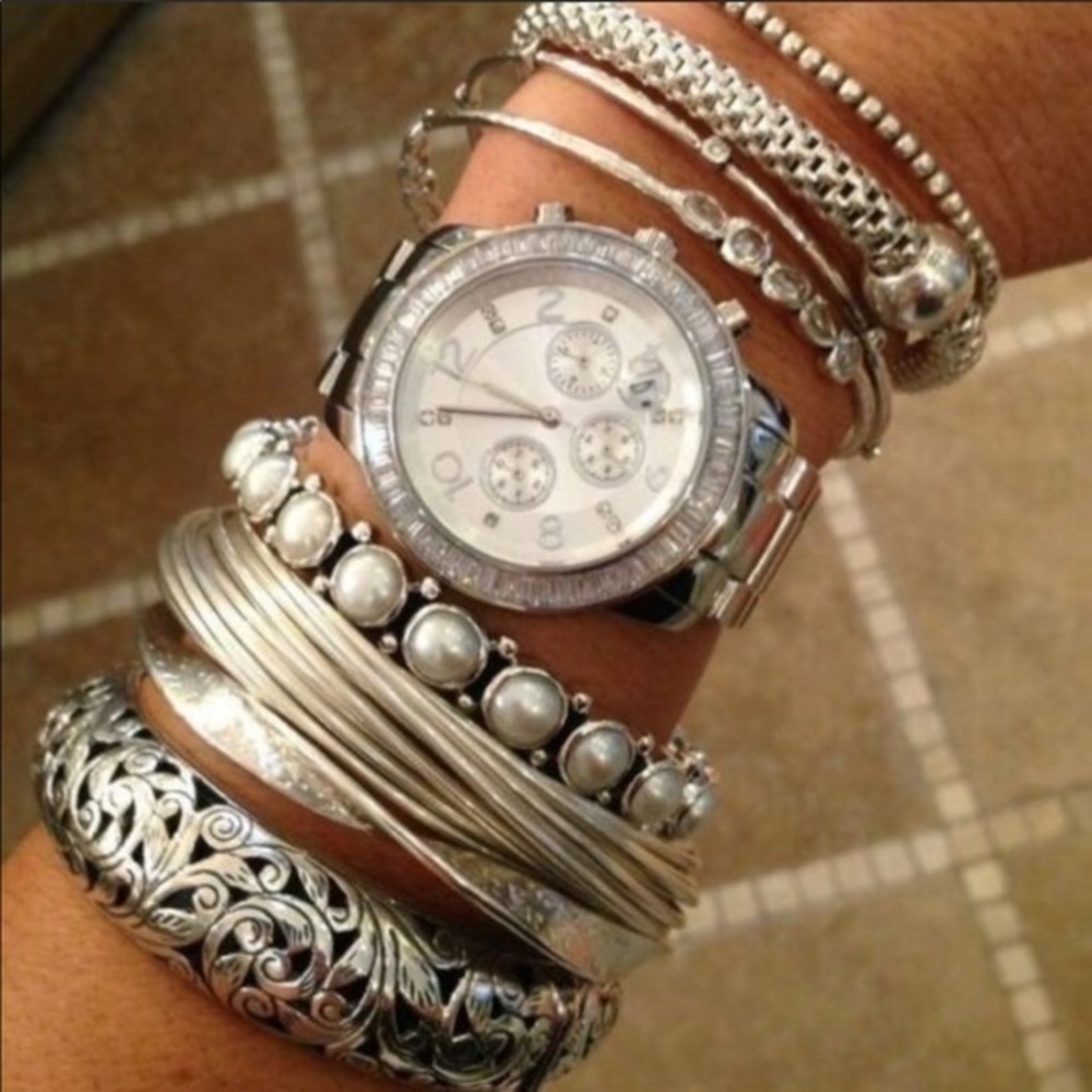 Silpada Bracelet Filigree Bangle Substantial Sterling Silver with safety chain
